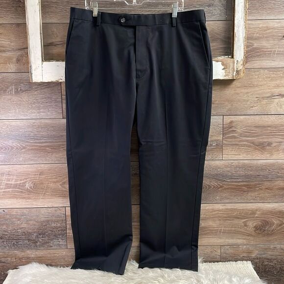 Roundtree and Yorke Men’s Dress Pants, Size 38 x 29, Black - Picture 1 of 6